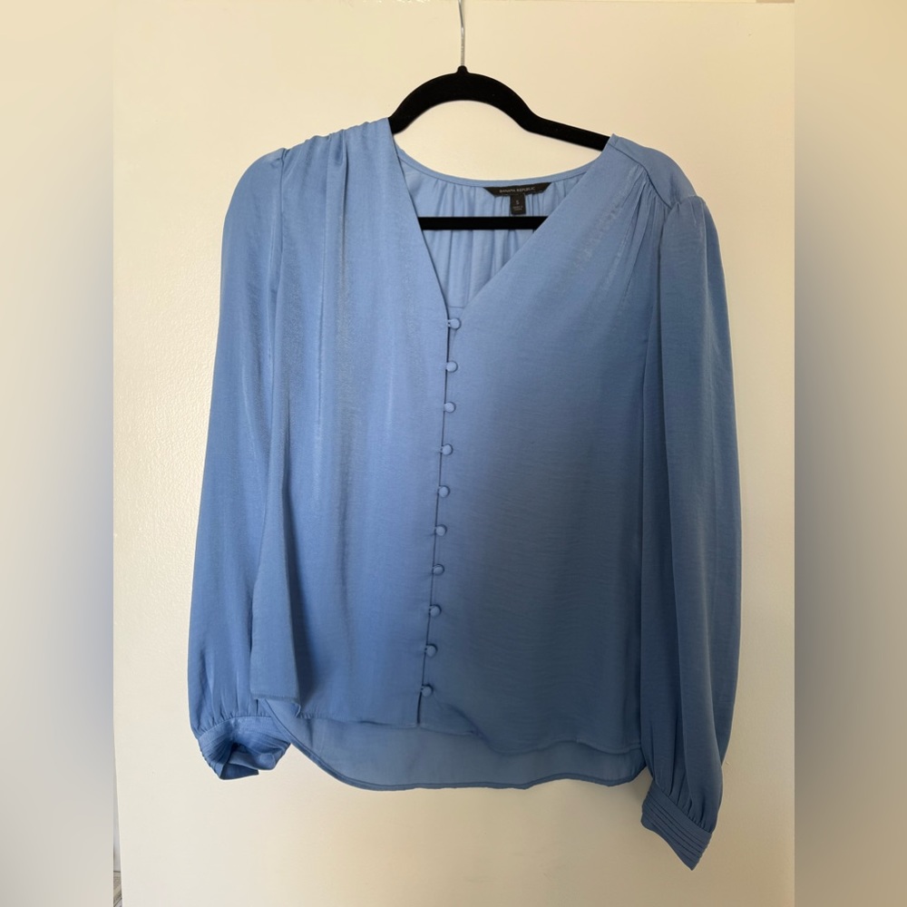 Banana republic light blue size small blouse